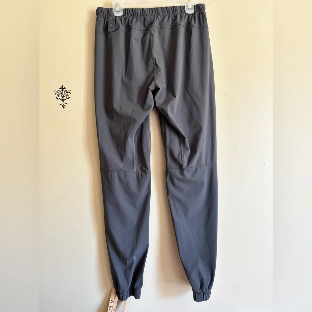 Fabletics One jogger for women size large - Picture 3 of 8